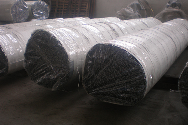 冷軋扁鋼在加工期間可以不僅能夠起到減磨潤滑的作用還能提高產(chǎn)件的附著力